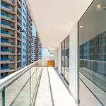 Dominique Cartagena, Beautiful 2 Bedroom Apartment With Private Jacuzzi