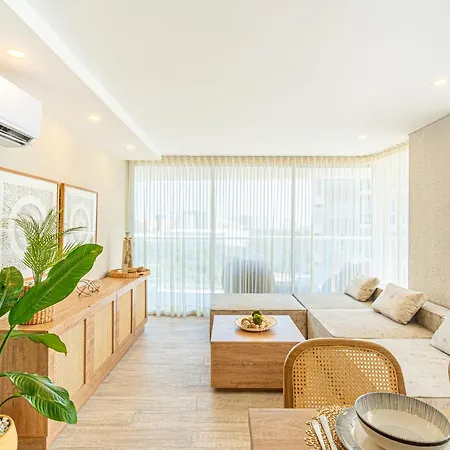 Dominique Cartagena, Beautiful 2 Bedroom With Private Jacuzzi