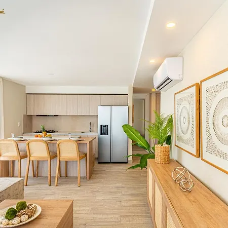 Dominique Cartagena, Beautiful 2 Bedroom With Private Jacuzzi *